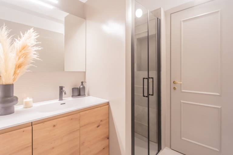 Family-friendly pleasant rental apartment with terrace & garden | Lake view | Pet-friendly — photo 4