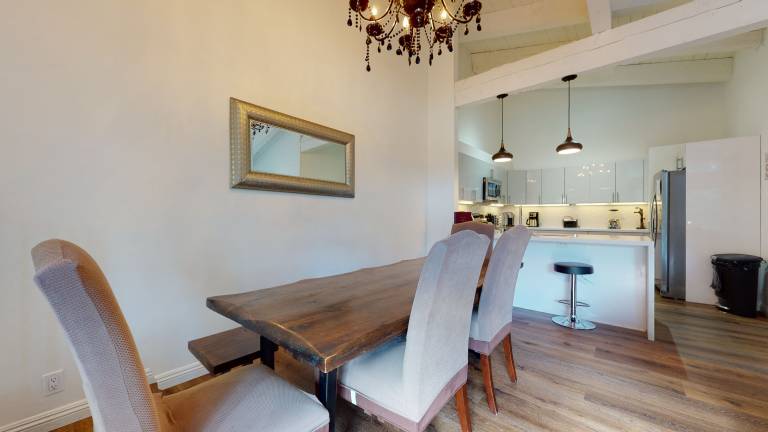 Children-friendly condo with heated pool, hot tub & patio | Pets are welcome — photo 2