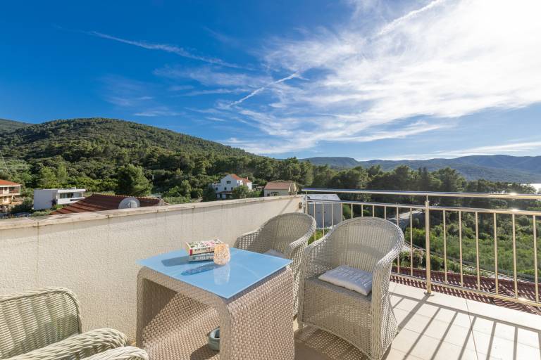 Ferienwohnung in Stari Grad für max. 5 Personen, Ferienwohnung in Stari Grad für max. 5 Personen,