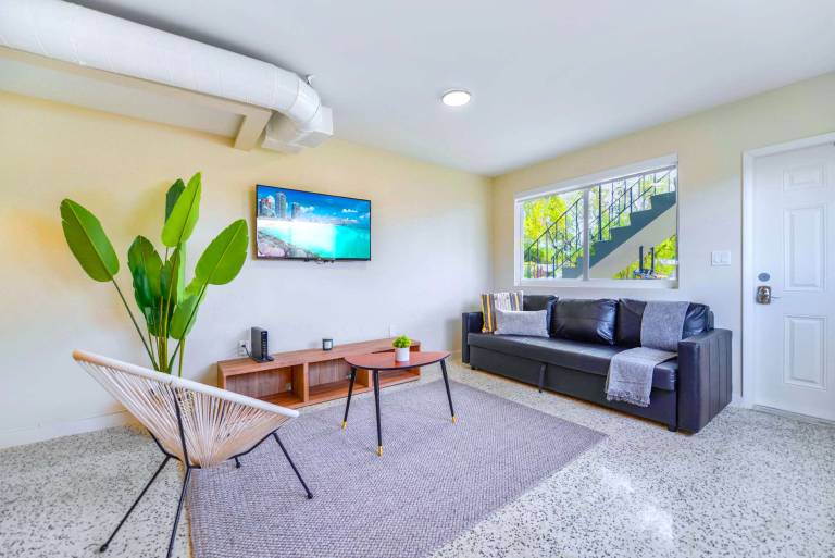 Hus  Miami