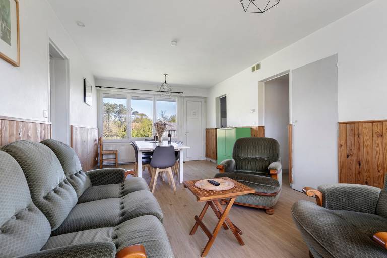 Fully equipped pleasant vacation home with yard & terrace | Garden view | Pets are welcome — photo 4