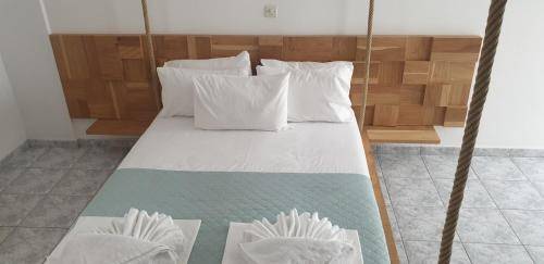 Serviced apartment with patio — photo 4