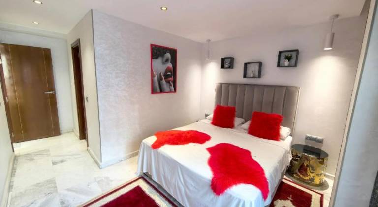 Beautiful rental apartment with hot tub, garden & pool | Pets allowed in Tetouan