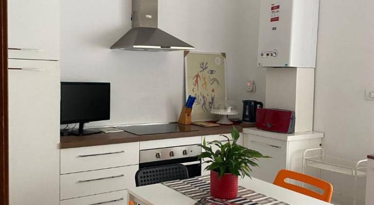 Apartment with pool — photo 5