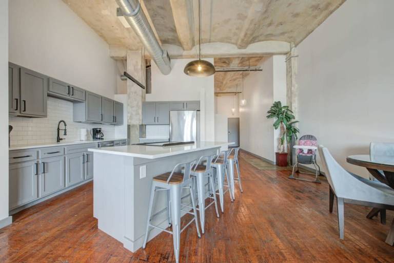 Apartment  Crossroads