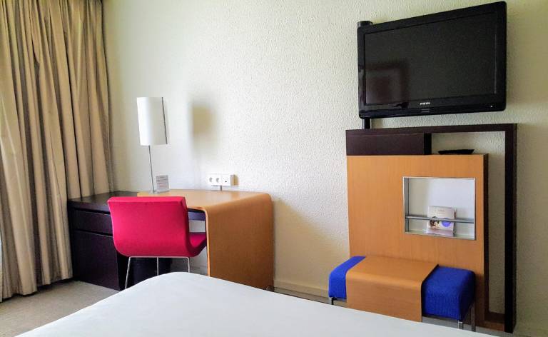 NOVOTEL NARBONNE SUD — photo 3