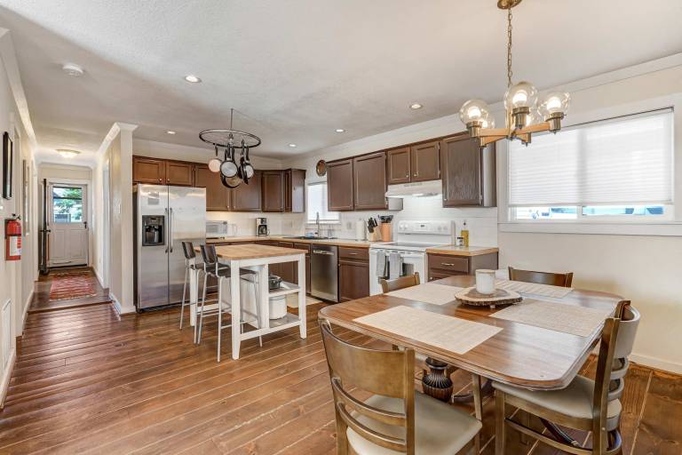 2BR Old Colorado City Dog Friendly — photo 5