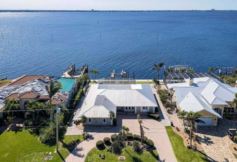 House Caloosahatchee