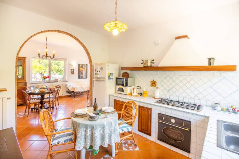 Family-oriented villa with barbecue, patio & garden | Pets allowed — photo 5