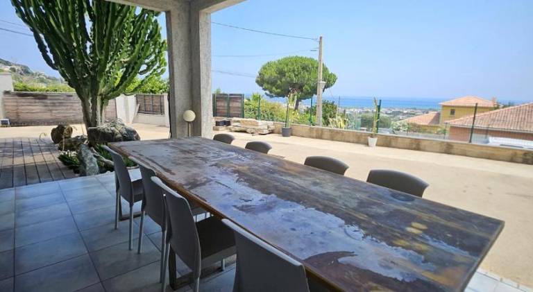 Holiday apartment with 2 rooms for 4 persons in Bastia