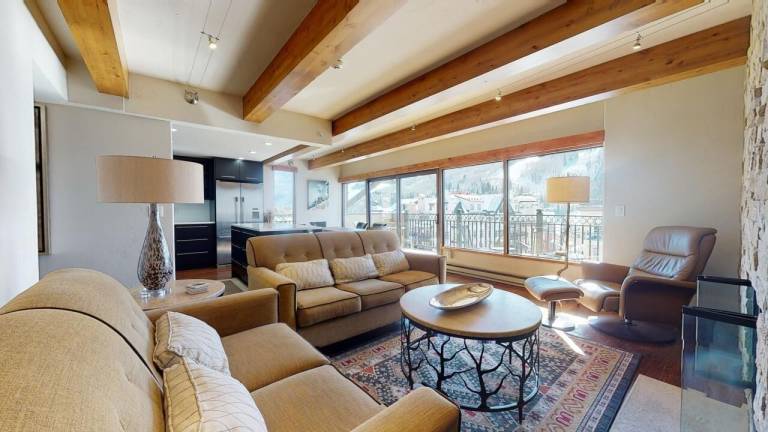 Condo  Eagle