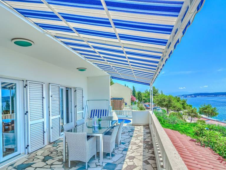 Fully equipped pleasant vacation home with patio, BBQ & garden | Dogs allowed — photo 3