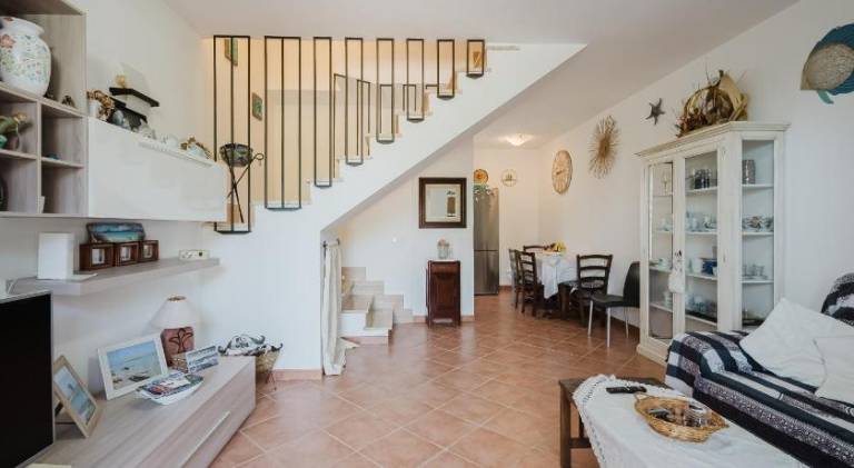 Rental apartment with 2 rooms for 5 persons — photo 2
