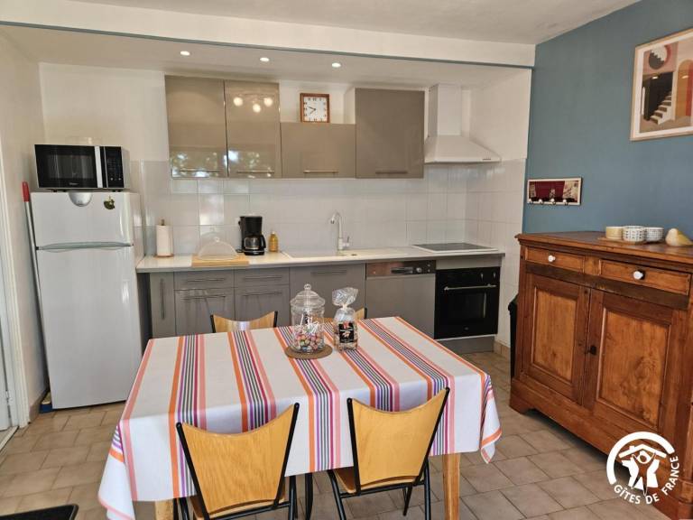 Gite with barbeque, garden & terrace — photo 4