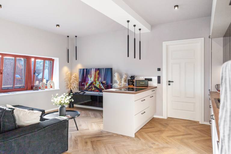 The Summit Rooftop Spa Meissen – Luxury Penthouse with Private Jacuzzi & Sauna — photo 2