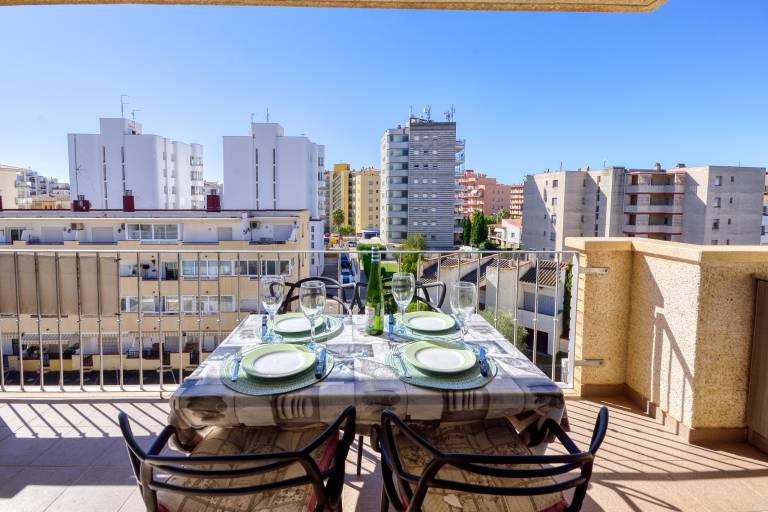 Apartment with garden & patio — photo 5