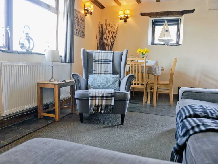 Cottage with barbecue & garden | River view — photo 4