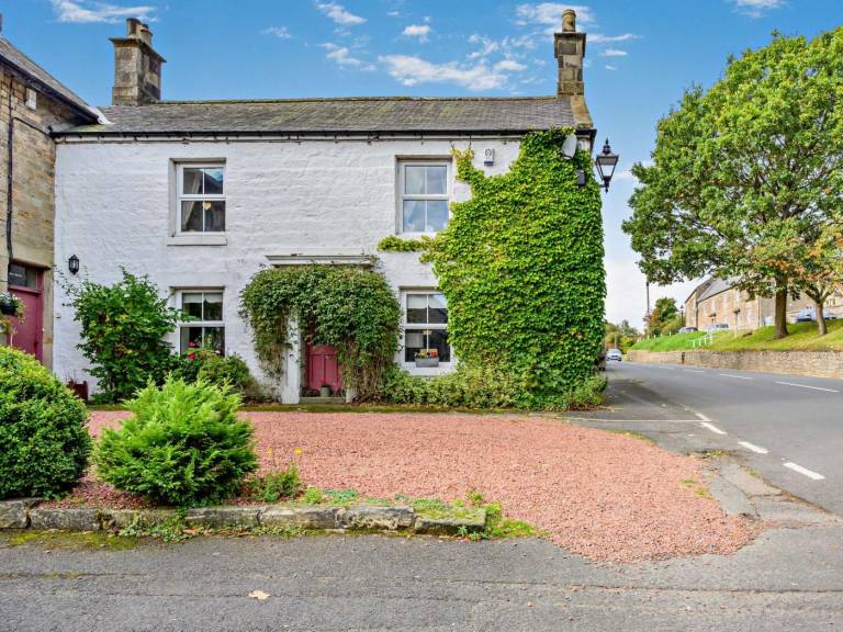 4 Bed in Rothbury oc cn180