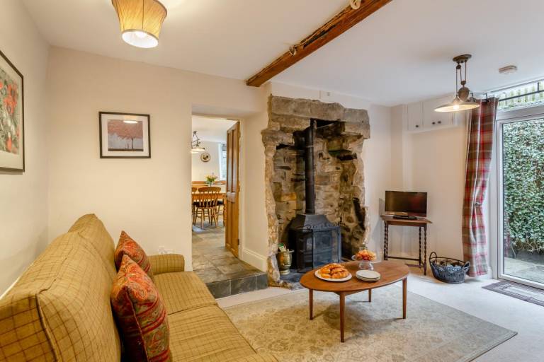 Fully equipped cottage with yard | Pets are welcome — photo 3