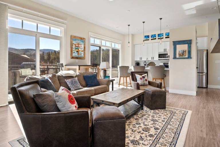 Downtown WP Corner Loft 24 I Hot Tub I Great Views I Bunk Beds I Discounted Attractions in Winter Park, CO