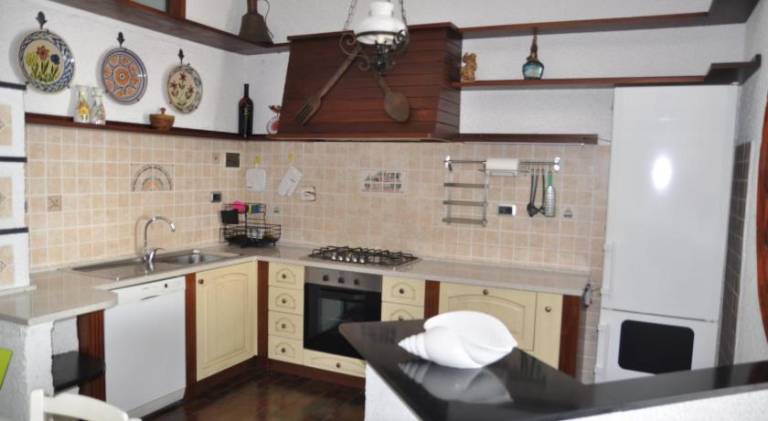 Rental apartment with 2 rooms for 5 persons — photo 2