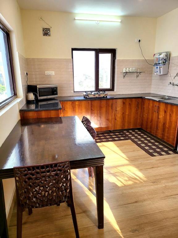 House with terrace & yard | Perfect for remote work | Pets allowed — photo 4
