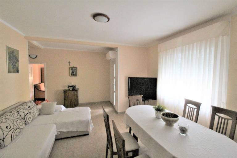 Nice house with private pool, garden & barbeque | Garden view | Pet-friendly in Umag