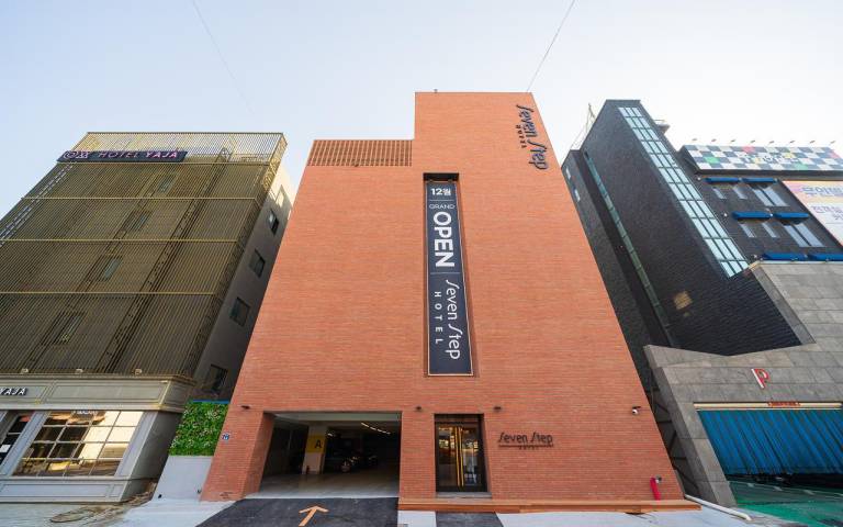Siheung Jeongwang Hotel Seven Step