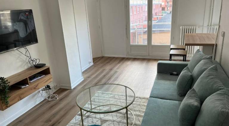 Rental apartment with 4 rooms for 8 persons — photo 2