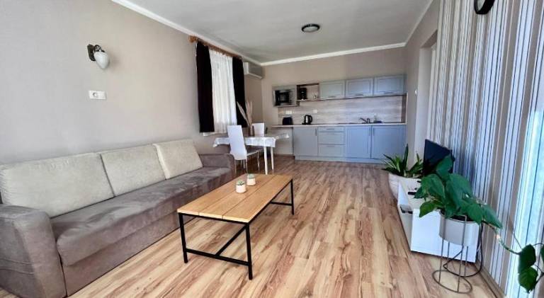 Nemes Apartmanhaz — photo 2