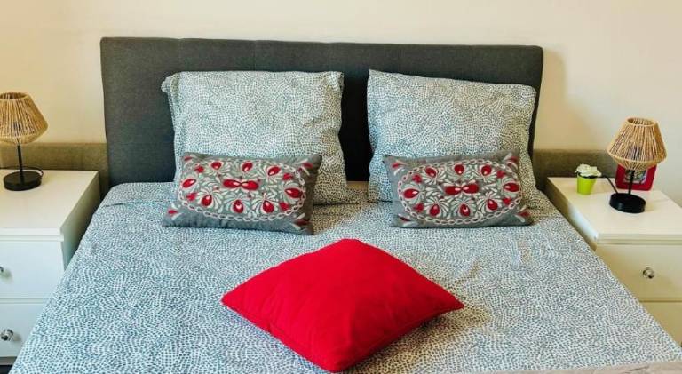 Holiday apartment with 1 room for 6 persons in Antibes