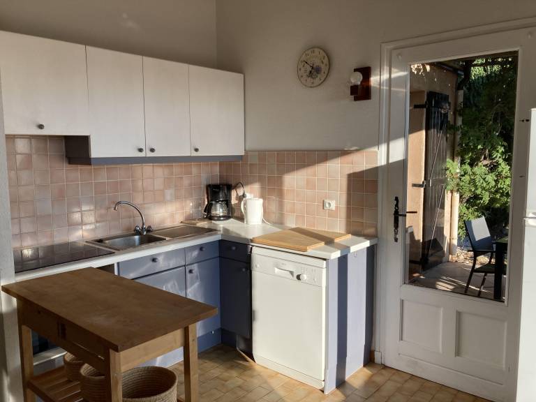 Family-oriented pleasant vacation home with garden & pool | Nature view | Dogs allowed — photo 4