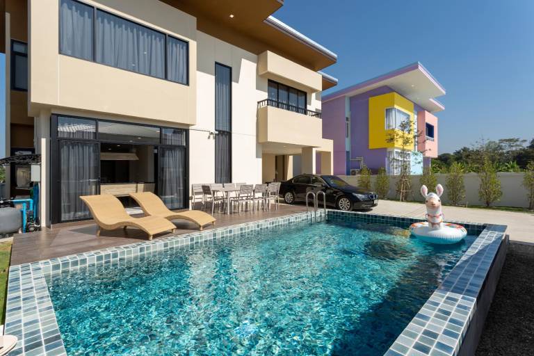 270 m² Villa
