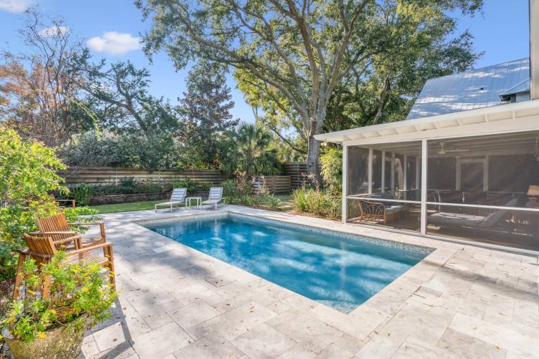 Endless Summer - 4217 6th Street in St. Simons Island, GA