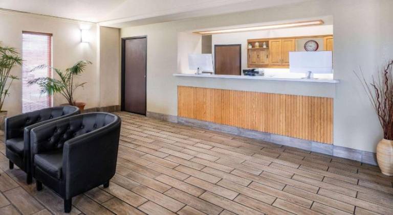 Super 8 By Wyndham Cheyenne Wy — photo 4