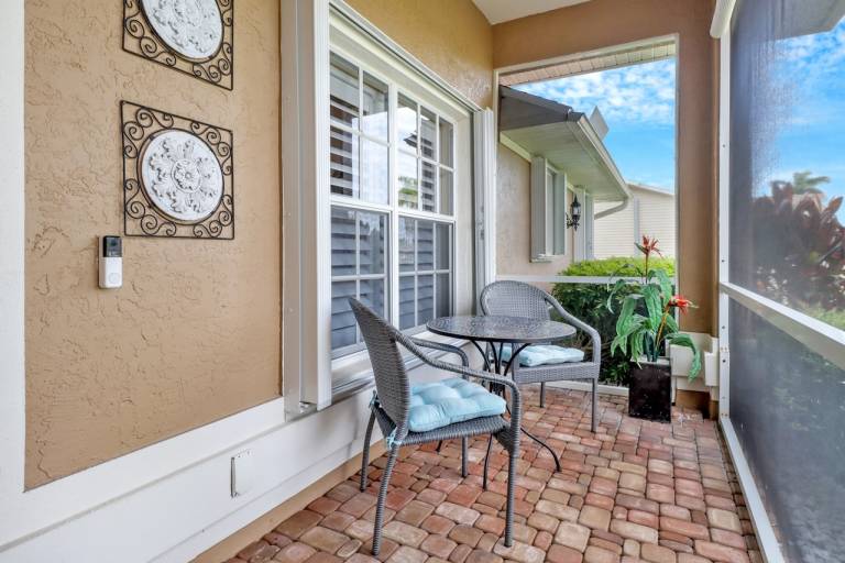 Child-friendly beautiful vacation home with private pool, jacuzzi & grill | Pet-friendly — photo 4