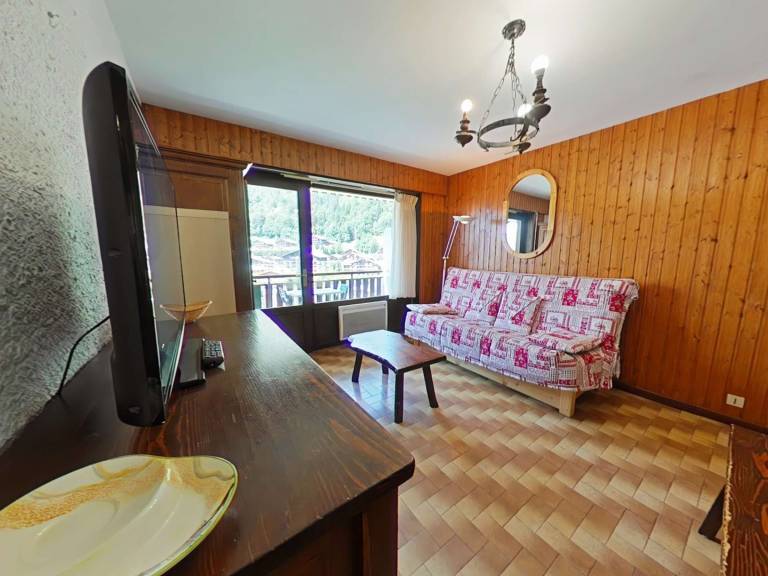 Ski-in/ski-out studio with balcony in Grand-Bornand in Le Grand-Bornand