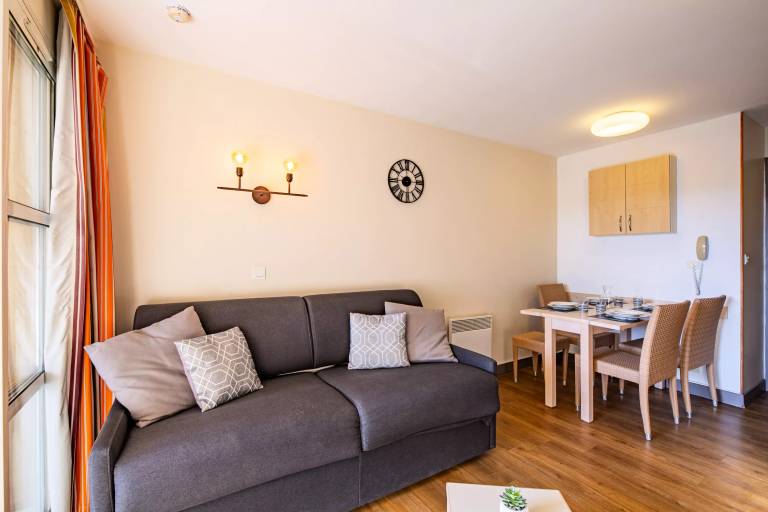 Studio with jacuzzi & patio | Close to the beach | Pet-friendly — photo 5