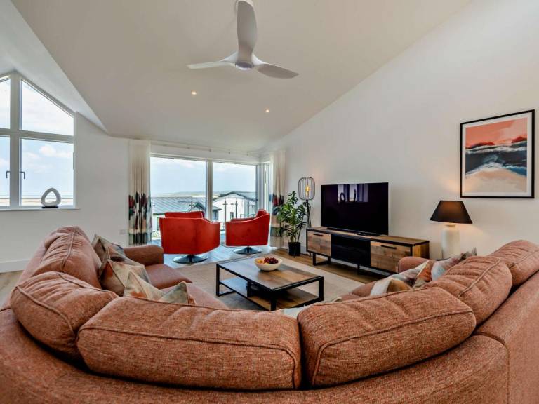 Fully equipped lovely cottage with garden, grill & hot tub | Water view | Next to the beach | Dogs allowed — photo 4
