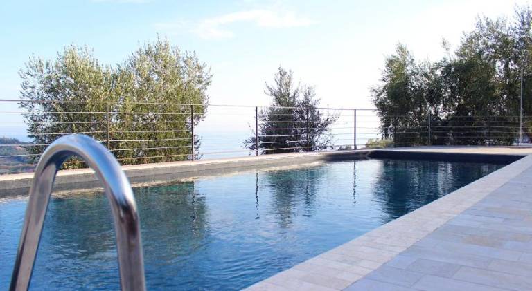 Farm with terrace, yard & pool in Imperia