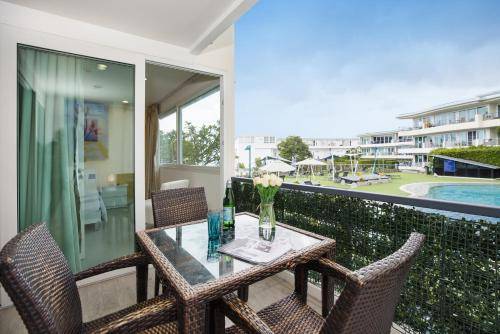 Apartment Karon