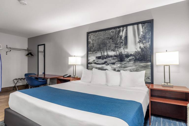 Studio 6 Suites Flagstaff, AZ — photo 2