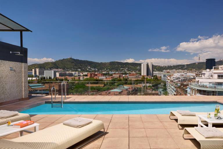 NH Barcelona Stadium Hotel — photo 2