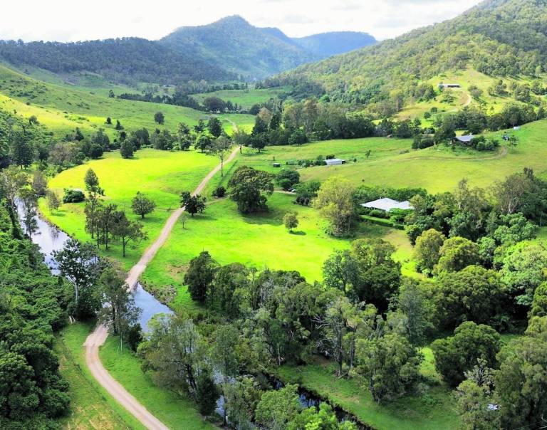 Farmhouse Canungra
