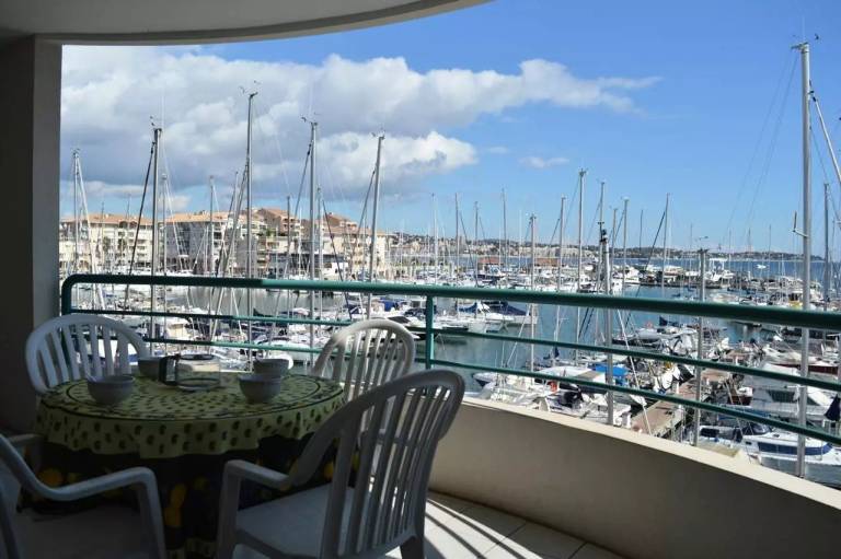 Appartement  Fréjus