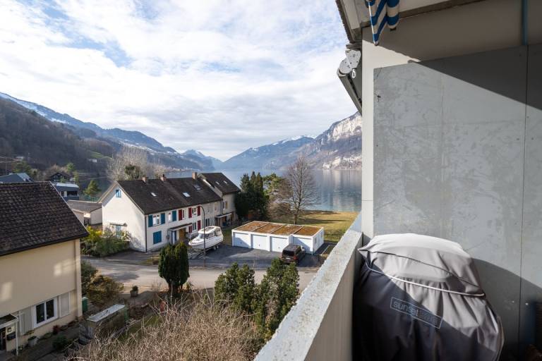 Discover Apartment Seeperle, a charming vacation apartment in Murg, Switzerland, just 110 meters from the lake. in Quarten