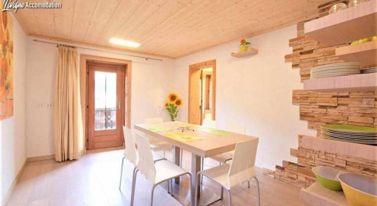 Rental apartment with barbeque & yard — photo 3