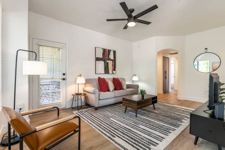 2BR CozySuites at Kierland Commons with pool 09