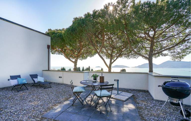 Maisonette-Wohnung  Lerici
