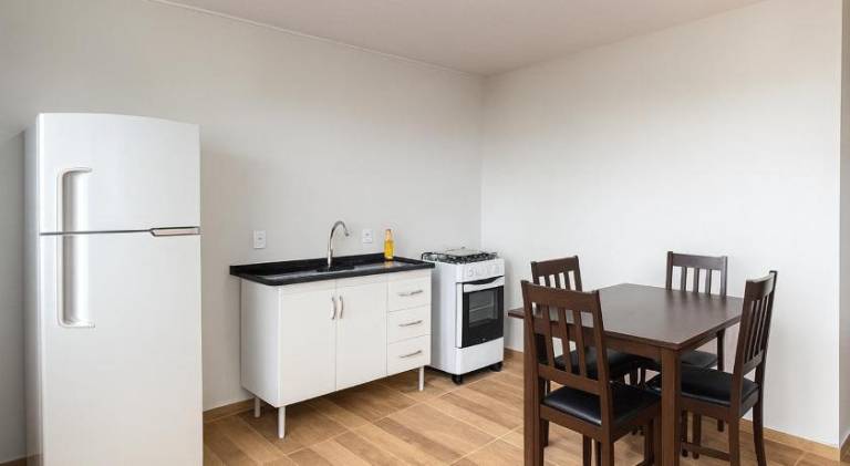 Apartamento Mobiliado Barato para Alugar em Cascavel, Garagem Inclusa! — photo 3